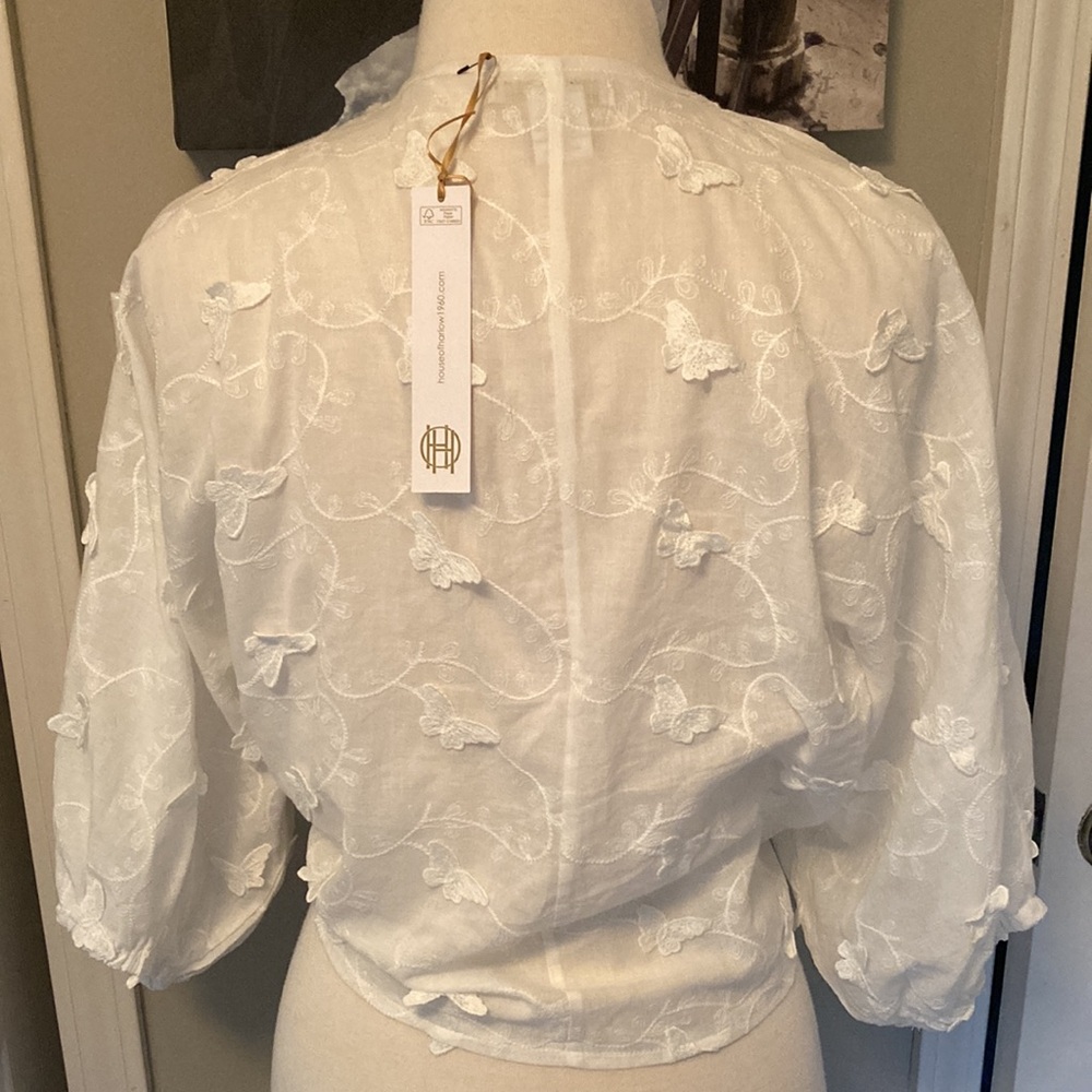 White Embroidered Tie-Front Kimono Shrug - Picture 2 of 2